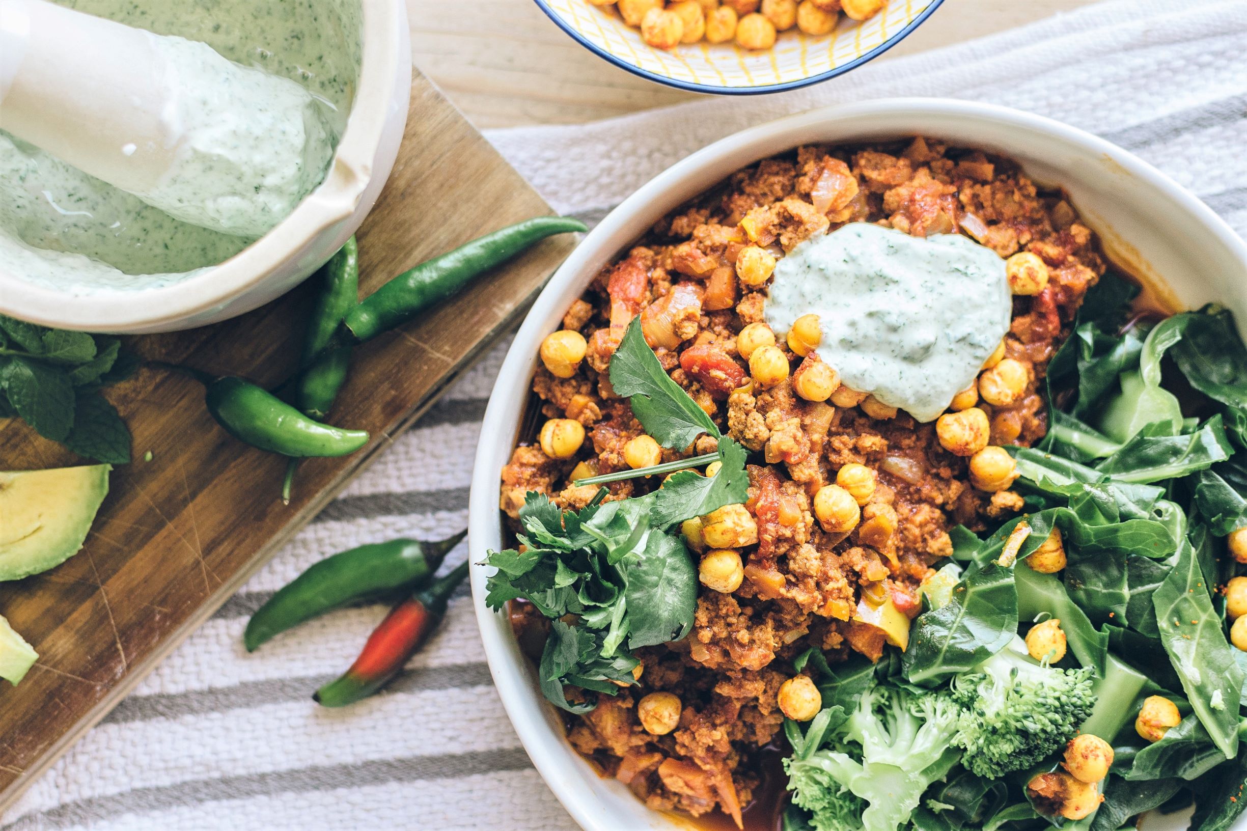 Grain bowl with chickpeas and protein.